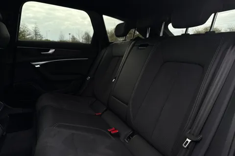 KW73HLH Audi A6 Avant Avant Black Edition 40 TDI quattro 204 PS S tronic Thumbnail #20