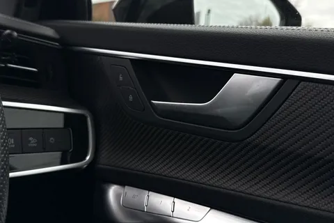 KW73HLH Audi A6 Avant Avant Black Edition 40 TDI quattro 204 PS S tronic Thumbnail #22