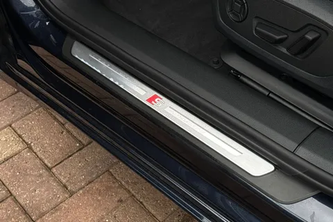 KW73HLH Audi A6 Avant Avant Black Edition 40 TDI quattro 204 PS S tronic Thumbnail #34