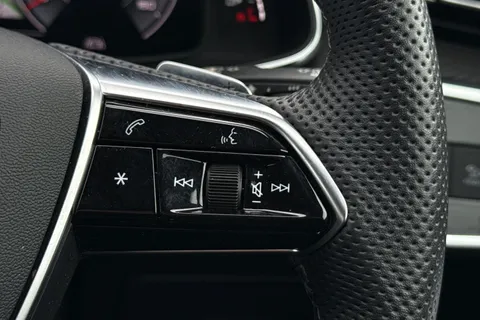 KW73HLH Audi A6 Avant Avant Black Edition 40 TDI quattro 204 PS S tronic Thumbnail #38