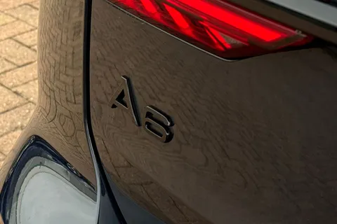 KW73HLH Audi A6 Avant Avant Black Edition 40 TDI quattro 204 PS S tronic Thumbnail #51