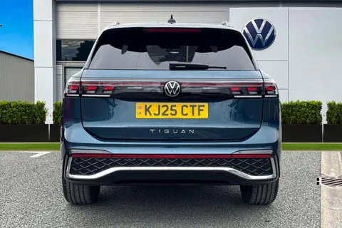 KJ25CTF Volkswagen Tiguan 2.0 TDI R-Line 5dr DSG Thumbnail #5