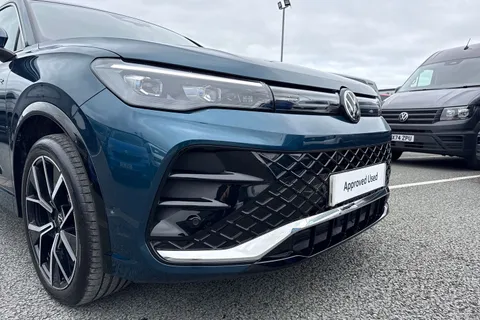 KJ25CTF Volkswagen Tiguan 2.0 TDI R-Line 5dr DSG Thumbnail #9