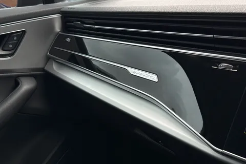 42 of 55 for Audi Q7 3.0 TDI V6 50 Sport Tiptronic quattro Euro 6 (s/s) 5dr