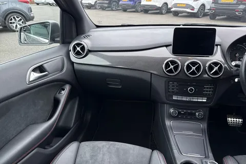 PL16XYM Mercedes-Benz B Class 1.6 B200 AMG Line 7G-DCT Euro 6 (s/s) 5dr Thumbnail #20