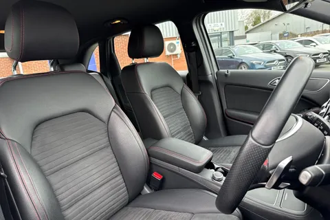 PL16XYM Mercedes-Benz B Class 1.6 B200 AMG Line 7G-DCT Euro 6 (s/s) 5dr Thumbnail #24