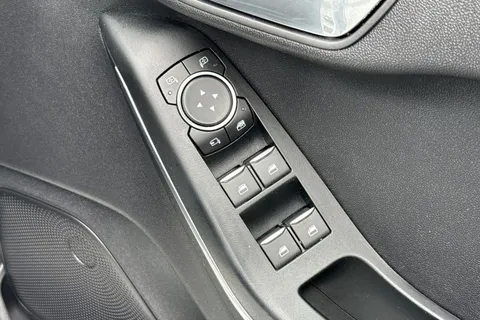 PK70UMC Ford Fiesta 1.0T EcoBoost MHEV ST-Line Edition Euro 6 (s/s) 5dr Thumbnail #21