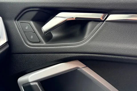 DF72UCJ Audi Q3 Sport 35 TFSI  150 PS S tronic Thumbnail #22