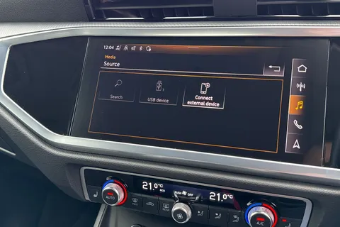 DF72UCJ Audi Q3 Sport 35 TFSI  150 PS S tronic Thumbnail #39