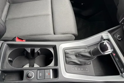 DF72UCJ Audi Q3 Sport 35 TFSI  150 PS S tronic Thumbnail #51