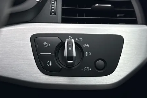 DY72JGZ Audi A5 Coup- S line 40 TFSI  204 PS S tronic Thumbnail #41