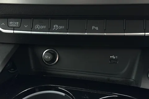 DY72JGZ Audi A5 Coup- S line 40 TFSI  204 PS S tronic Thumbnail #45