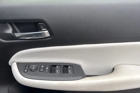 MV23TOH Honda Jazz 1.5 i-MMD Hybrid EX 5dr eCVT Thumbnail #23