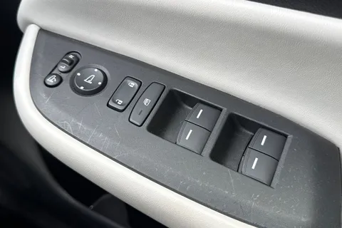 MV23TOH Honda Jazz 1.5 i-MMD Hybrid EX 5dr eCVT Thumbnail #37