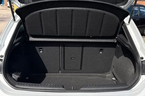 YT74BXY CUPRA Leon 2.0 TSI VZ2 Design Edition DSG Euro 6 (s/s) 5dr Thumbnail #8