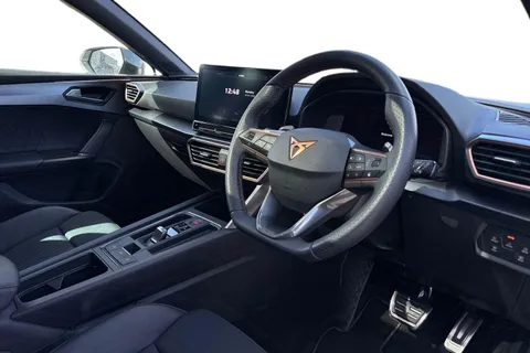 YT74BXY CUPRA Leon 2.0 TSI VZ2 Design Edition DSG Euro 6 (s/s) 5dr Thumbnail #15