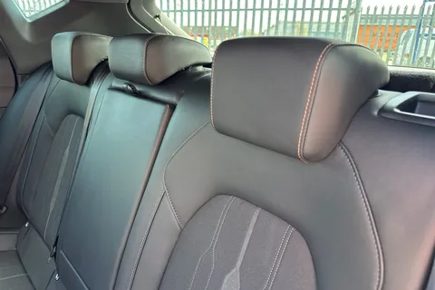 YT74BXY CUPRA Leon 2.0 TSI VZ2 Design Edition DSG Euro 6 (s/s) 5dr Thumbnail #20