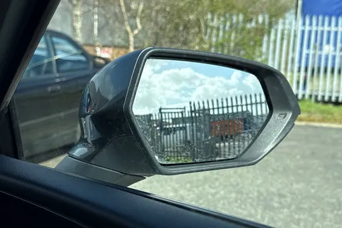 YT74BXY CUPRA Leon 2.0 TSI VZ2 Design Edition DSG Euro 6 (s/s) 5dr Thumbnail #22