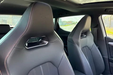 YT74BXY CUPRA Leon 2.0 TSI VZ2 Design Edition DSG Euro 6 (s/s) 5dr Thumbnail #25