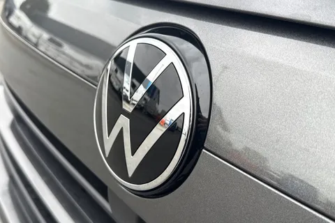 DE26TYV Volkswagen Transporter T28 Panel Van Commerce Pro SWB 150 PS 2.0 TDI 6sp Manual -  Delivery Miles Thumbnail #29