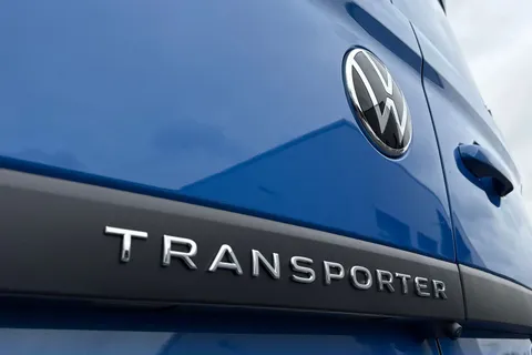 MF26EKX Volkswagen Transporter SWB 170PS AUTO Thumbnail #28