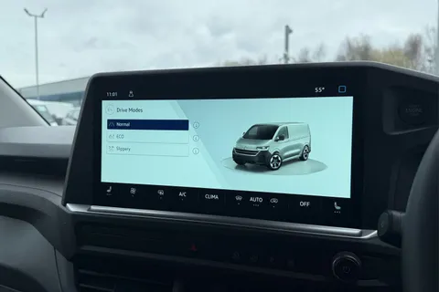 DE26ULZ Volkswagen Transporter 2.0 TDI 150 Commerce Pro Van Thumbnail #51