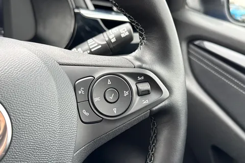 36 of 67 for Vauxhall Corsa Electric 50kWh Elite Nav Auto 5dr (7.4Kw Charger)