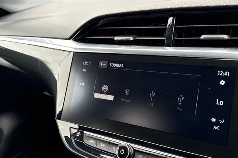 44 of 67 for Vauxhall Corsa Electric 50kWh Elite Nav Auto 5dr (7.4Kw Charger)