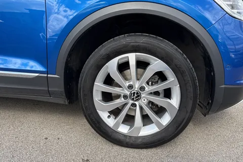 SA23BCO Volkswagen T-Roc 1.5 TSI Style Euro 6 (s/s) 5dr Thumbnail #11