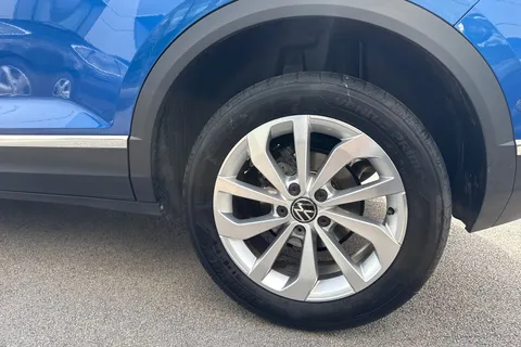 SA23BCO Volkswagen T-Roc 1.5 TSI Style Euro 6 (s/s) 5dr Thumbnail #13