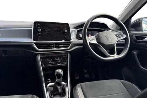 SA23BCO Volkswagen T-Roc 1.5 TSI Style Euro 6 (s/s) 5dr Thumbnail #19