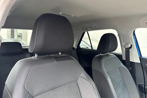 SA23BCO Volkswagen T-Roc 1.5 TSI Style Euro 6 (s/s) 5dr Thumbnail #25