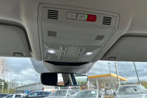 SA23BCO Volkswagen T-Roc 1.5 TSI Style Euro 6 (s/s) 5dr Thumbnail #28