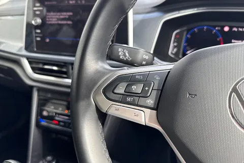 SA23BCO Volkswagen T-Roc 1.5 TSI Style Euro 6 (s/s) 5dr Thumbnail #33