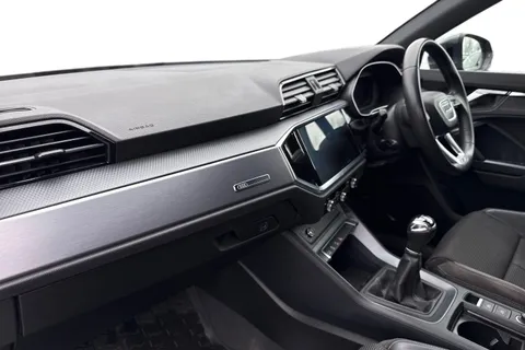 DP19PXY Audi Q3 S line 35 TFSI  150 PS 6-speed Thumbnail #16