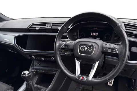 DP19PXY Audi Q3 S line 35 TFSI  150 PS 6-speed Thumbnail #19