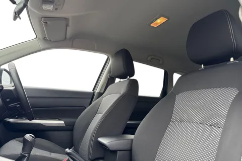 KM19AVX Suzuki Vitara 1.0 Boosterjet SZ-T 5dr Thumbnail #16