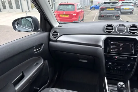 KM19AVX Suzuki Vitara 1.0 Boosterjet SZ-T 5dr Thumbnail #20