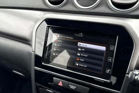 KM19AVX Suzuki Vitara 1.0 Boosterjet SZ-T 5dr Thumbnail #44