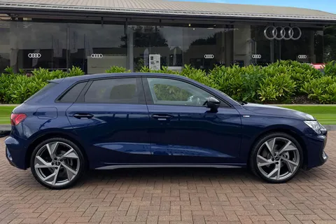 KO25AWA Audi A3 Sportback Black Edition 35 TFSI  150 PS S tronic Thumbnail #4