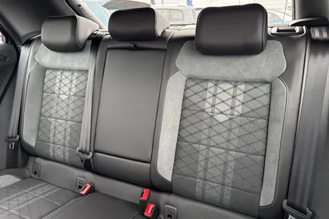 KN25MVO Volkswagen T-Roc 2.0 TDI 150 EVO R-Line 5dr DSG Thumbnail #15