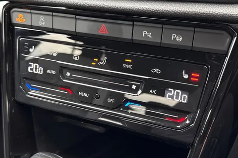 KN25MVO Volkswagen T-Roc 2.0 TDI 150 EVO R-Line 5dr DSG Thumbnail #20