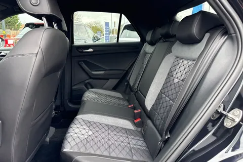 KN25MVO Volkswagen T-Roc 2.0 TDI 150 EVO R-Line 5dr DSG Thumbnail #35