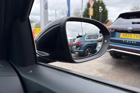 KN25MVO Volkswagen T-Roc 2.0 TDI 150 EVO R-Line 5dr DSG Thumbnail #40