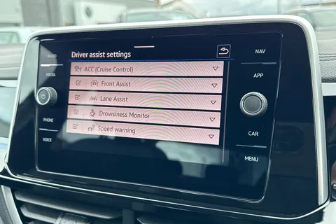 KN25MVO Volkswagen T-Roc 2.0 TDI 150 EVO R-Line 5dr DSG Thumbnail #55
