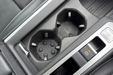 KO25VDE Volkswagen Passat 1.5 TSI eHybrid Life 5dr DSG Thumbnail #45