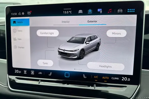 KO25VDE Volkswagen Passat 1.5 TSI eHybrid Life 5dr DSG Thumbnail #55