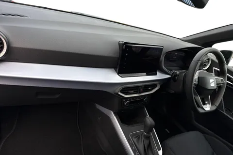 15 of 43 for SEAT Arona 1.0 TSI FR DSG Euro 6 (s/s) 5dr