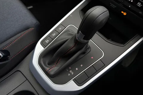 23 of 43 for SEAT Arona 1.0 TSI FR DSG Euro 6 (s/s) 5dr