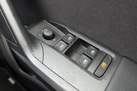 35 of 43 for SEAT Arona 1.0 TSI FR DSG Euro 6 (s/s) 5dr